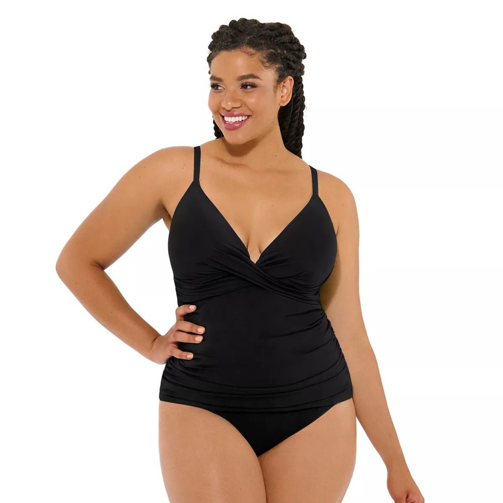 EUC 2 piece tankini by Freshwater